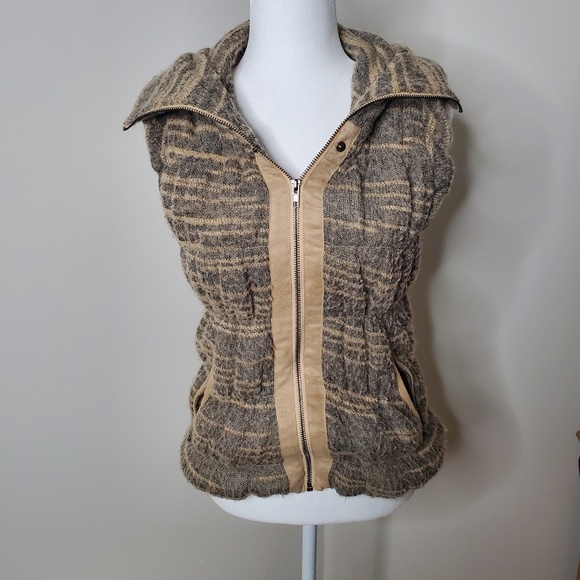Areve Jackets & Blazers - 5/25❤Anthropologie Areve sweater vest- L